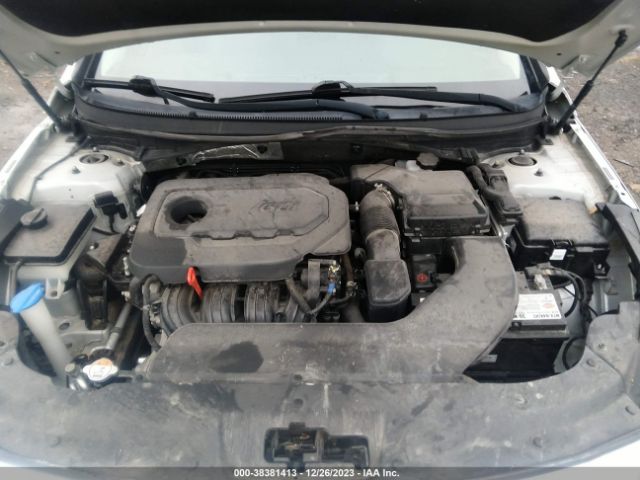 Photo 9 VIN: 5NPE24AF4HH499782 - HYUNDAI SONATA 