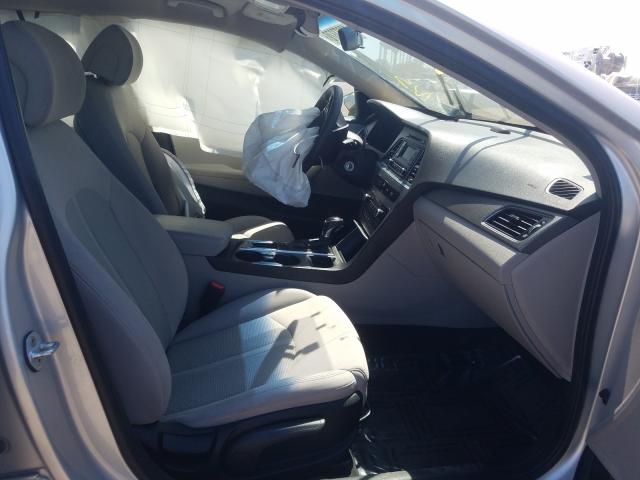 Photo 4 VIN: 5NPE24AF4HH502115 - HYUNDAI SONATA SE 