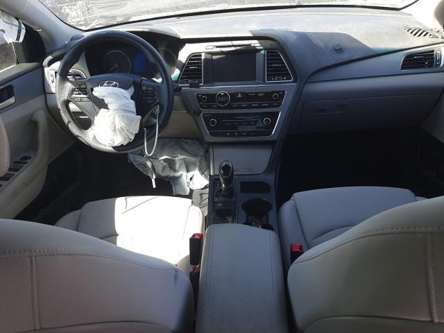 Photo 8 VIN: 5NPE24AF4HH502616 - HYUNDAI SONATA SE 