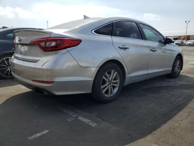 Photo 2 VIN: 5NPE24AF4HH519352 - HYUNDAI SONATA SE 