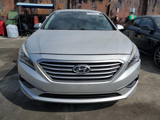 Photo 4 VIN: 5NPE24AF4HH519352 - HYUNDAI SONATA SE 