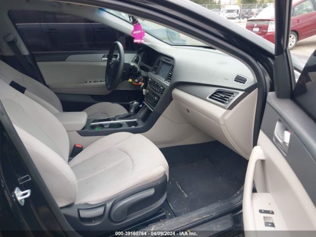 Photo 4 VIN: 5NPE24AF4HH524941 - HYUNDAI SONATA 