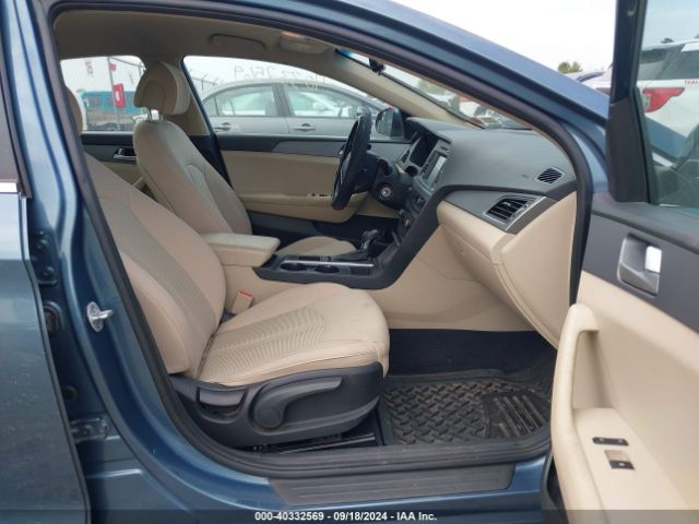 Photo 4 VIN: 5NPE24AF4HH538824 - HYUNDAI SONATA 