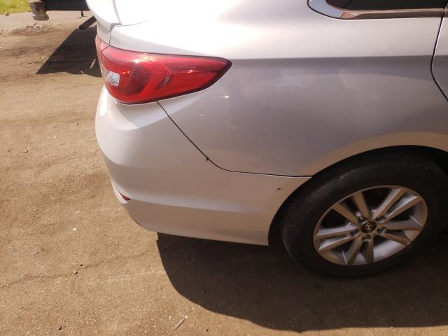 Photo 8 VIN: 5NPE24AF4HH541576 - HYUNDAI SONATA SE 