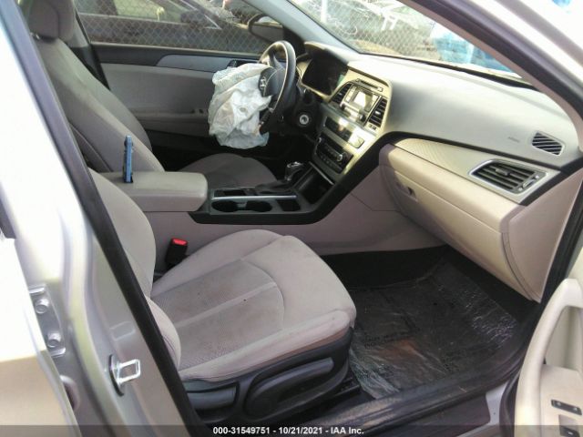 Photo 4 VIN: 5NPE24AF4HH542825 - HYUNDAI SONATA 