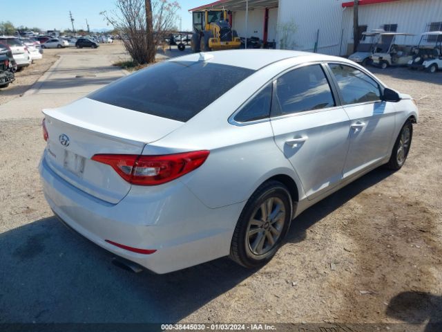 Photo 3 VIN: 5NPE24AF4HH545773 - HYUNDAI SONATA 