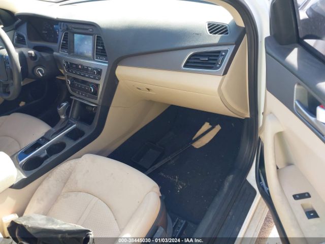 Photo 4 VIN: 5NPE24AF4HH545773 - HYUNDAI SONATA 