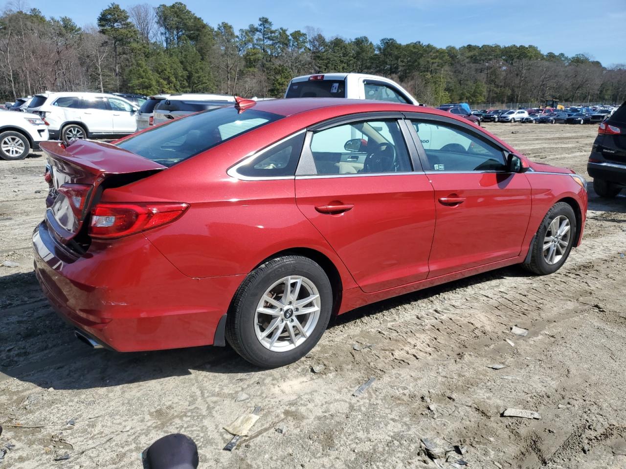 Photo 2 VIN: 5NPE24AF4HH554618 - HYUNDAI SONATA 