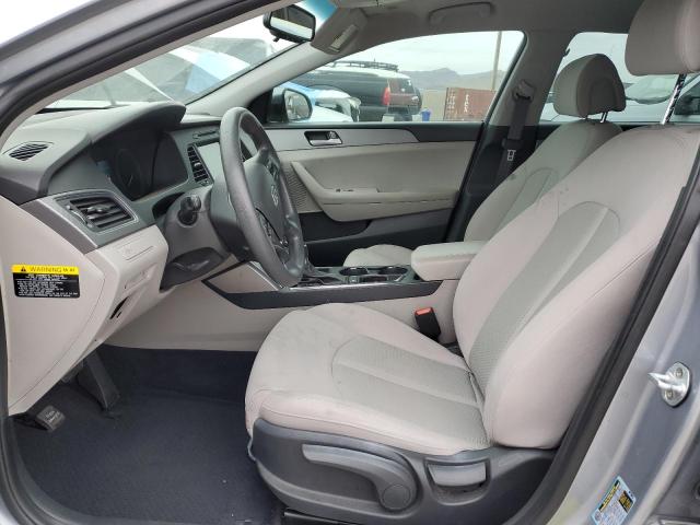 Photo 6 VIN: 5NPE24AF4HH557471 - HYUNDAI SONATA SE 