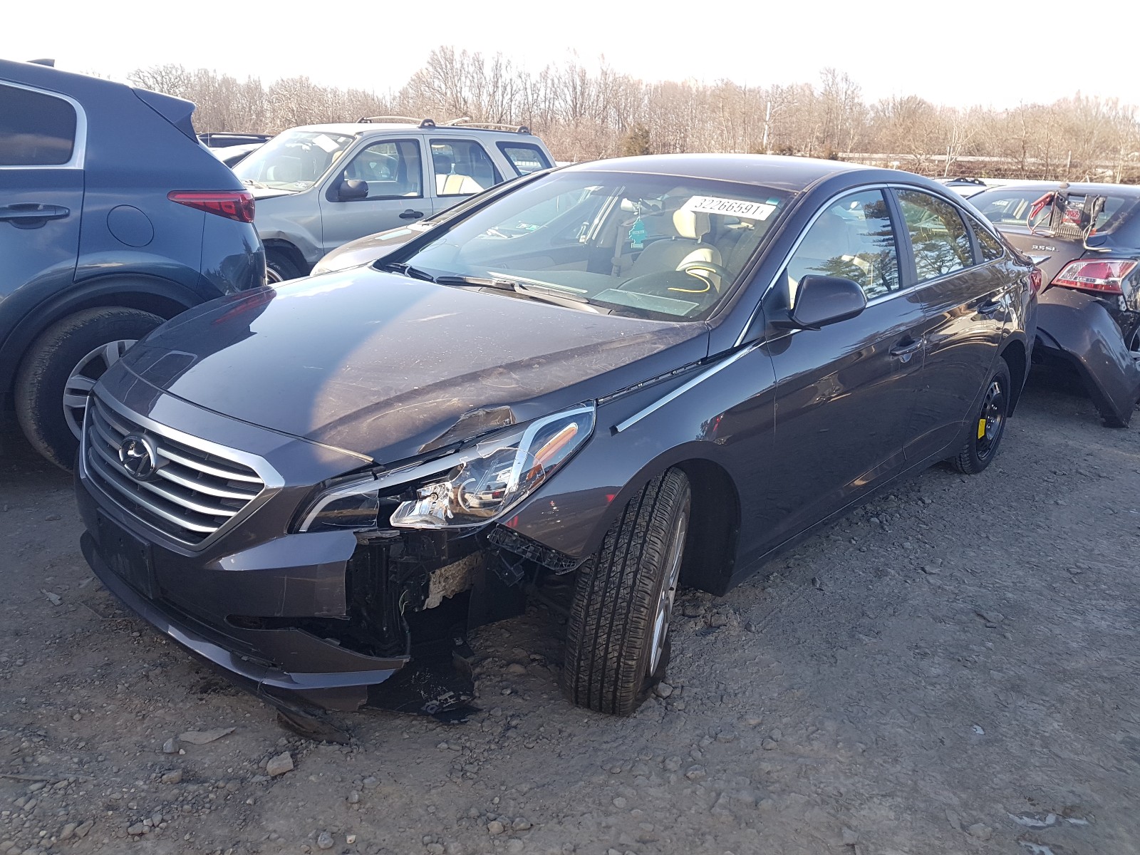 Photo 1 VIN: 5NPE24AF4HH560466 - HYUNDAI SONATA SE 