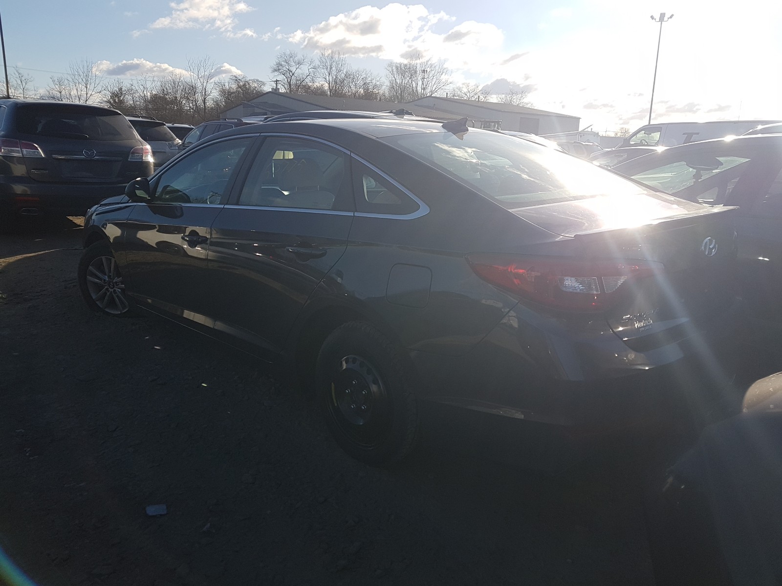 Photo 2 VIN: 5NPE24AF4HH560466 - HYUNDAI SONATA SE 