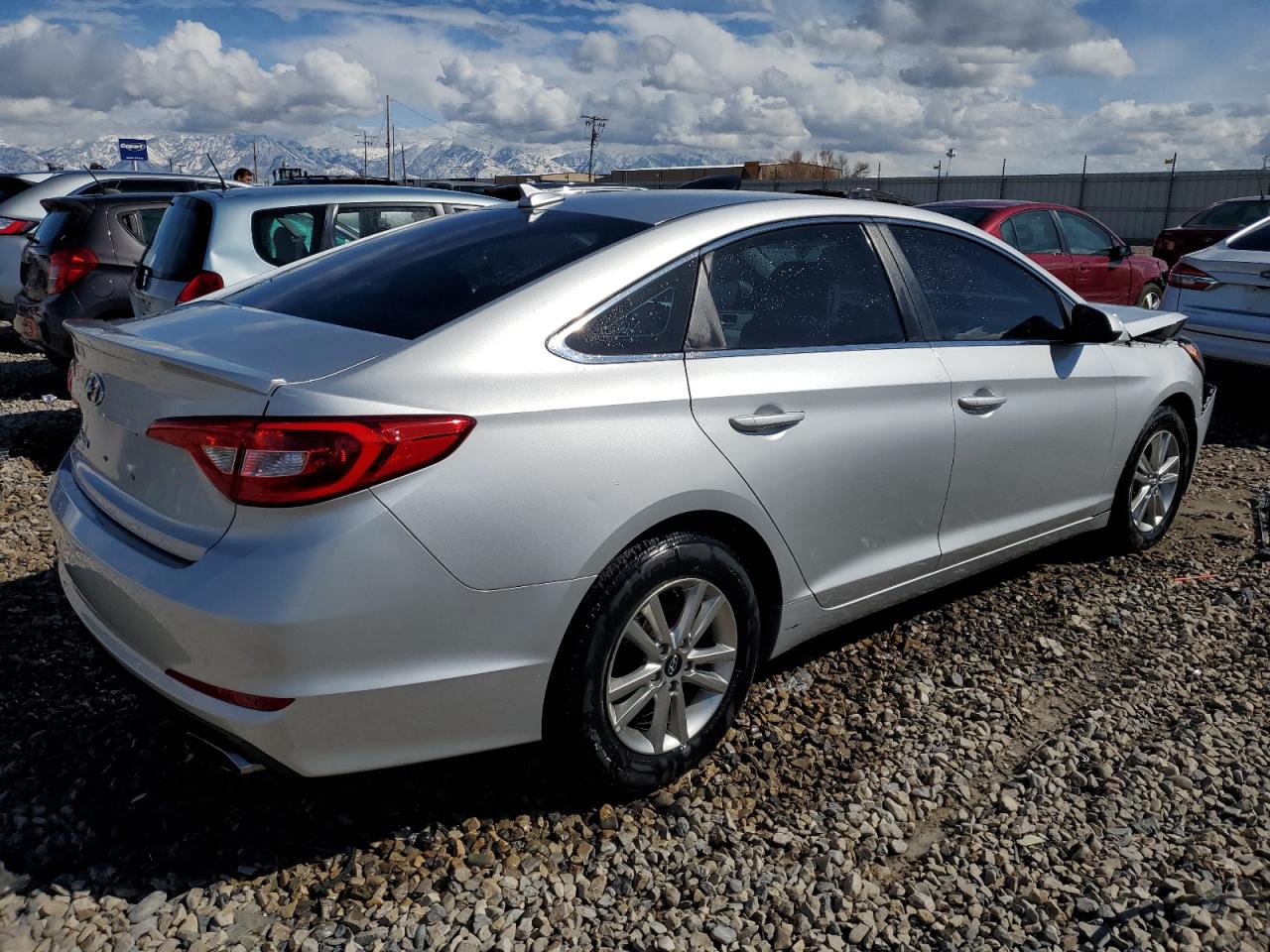 Photo 2 VIN: 5NPE24AF4HH585478 - HYUNDAI SONATA 