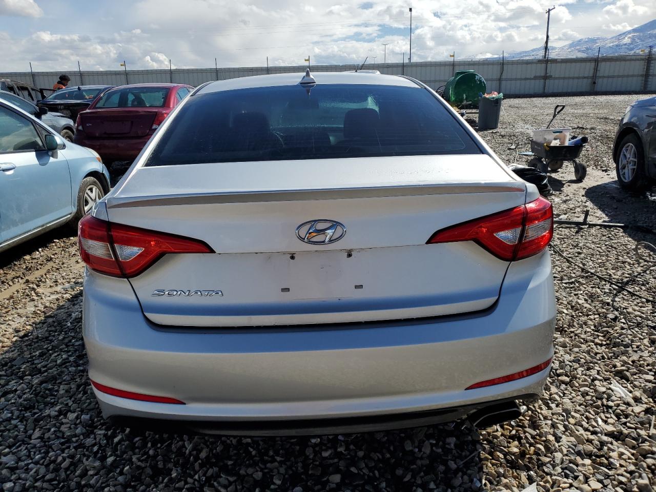 Photo 5 VIN: 5NPE24AF4HH585478 - HYUNDAI SONATA 