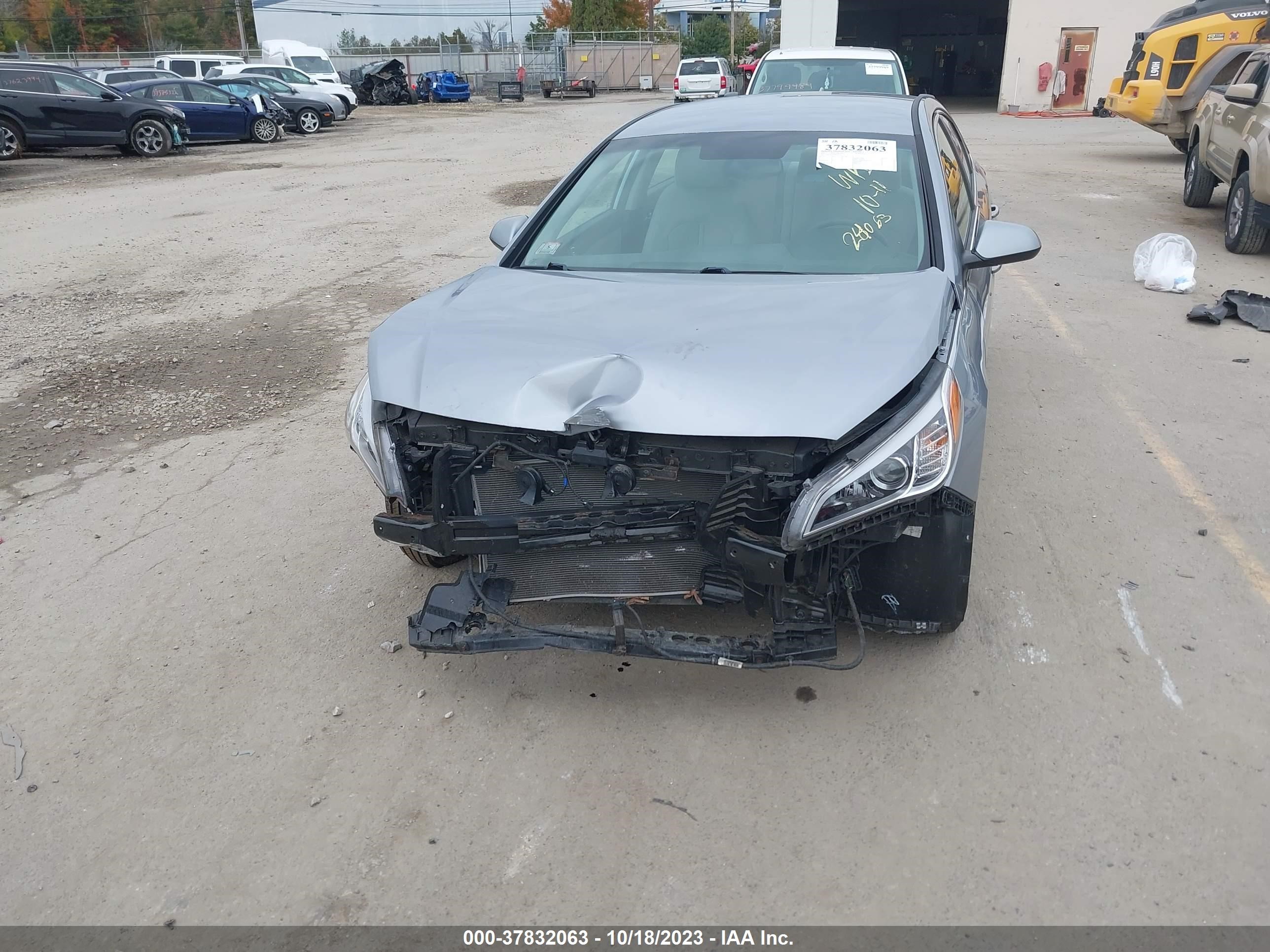 Photo 5 VIN: 5NPE24AF4HH585576 - HYUNDAI SONATA 