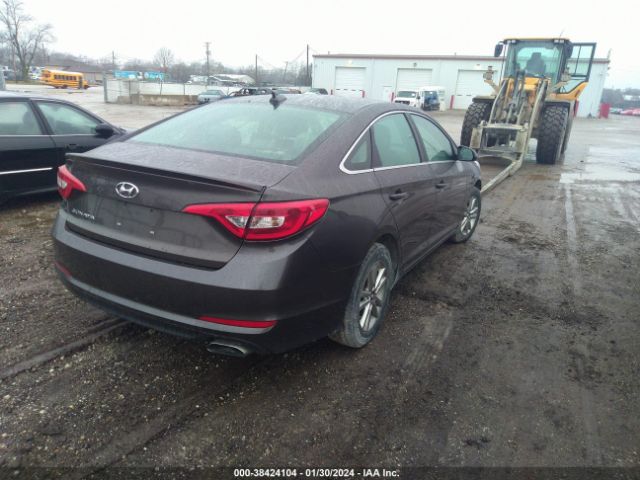 Photo 3 VIN: 5NPE24AF4HH587506 - HYUNDAI SONATA 