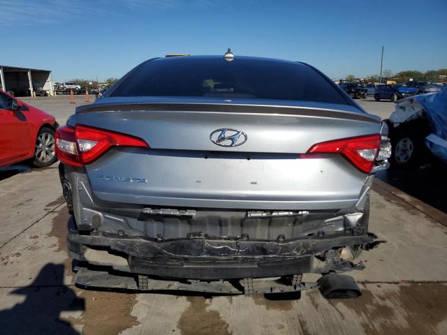 Photo 5 VIN: 5NPE24AF4HH593385 - HYUNDAI SONATA SE 