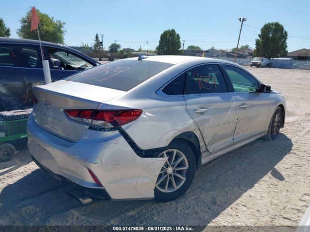 Photo 3 VIN: 5NPE24AF4JH599905 - HYUNDAI SONATA 