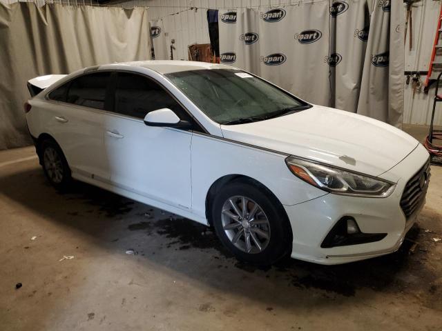 Photo 3 VIN: 5NPE24AF4JH605153 - HYUNDAI SONATA 