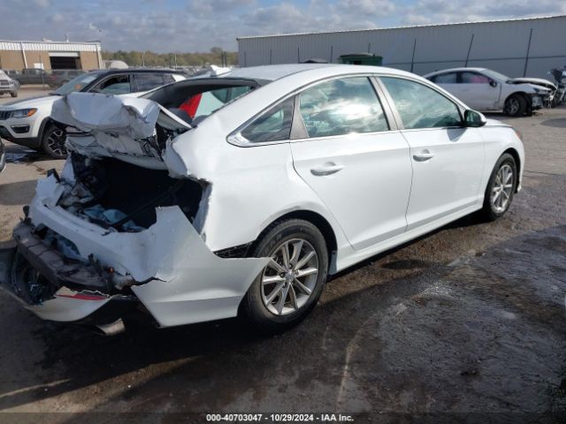 Photo 3 VIN: 5NPE24AF4JH623877 - HYUNDAI SONATA 