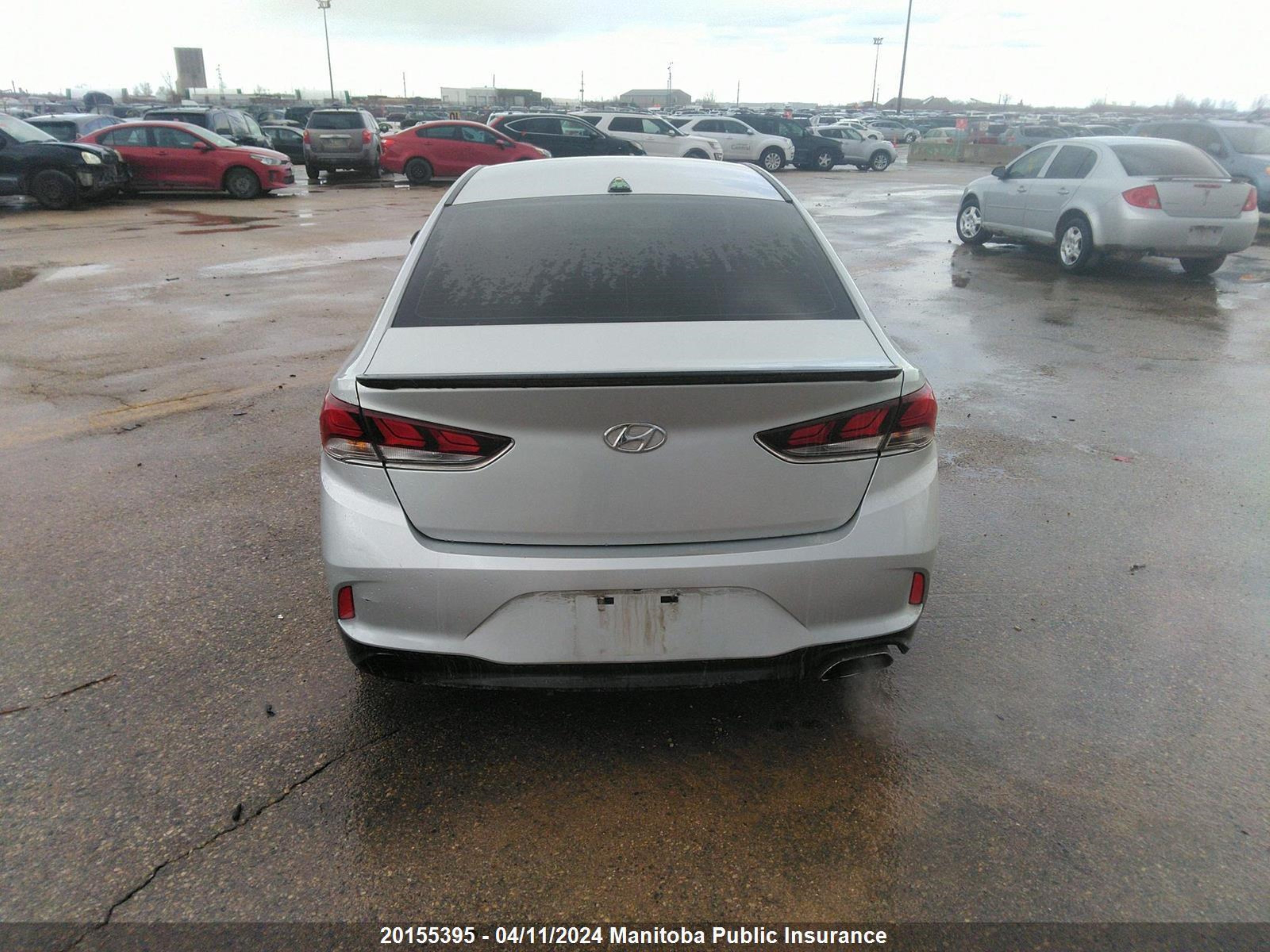 Photo 15 VIN: 5NPE24AF4JH663571 - HYUNDAI SONATA 