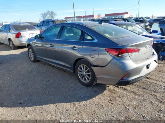 Photo 2 VIN: 5NPE24AF4JH667328 - HYUNDAI SONATA 