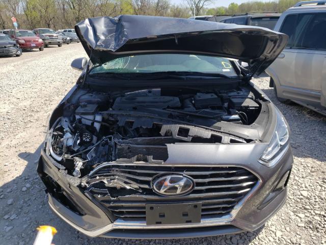 Photo 8 VIN: 5NPE24AF4JH682489 - HYUNDAI SONATA SE 