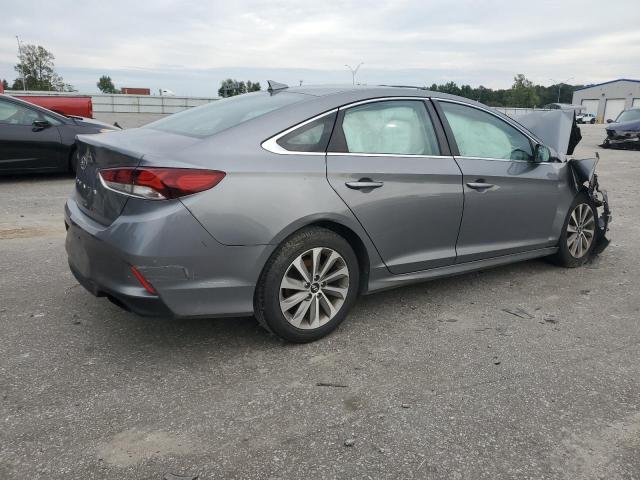 Photo 2 VIN: 5NPE24AF4JH701137 - HYUNDAI SONATA SE 