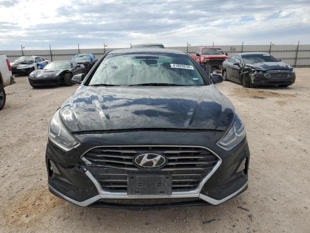 Photo 4 VIN: 5NPE24AF4KH749139 - HYUNDAI SONATA SE 