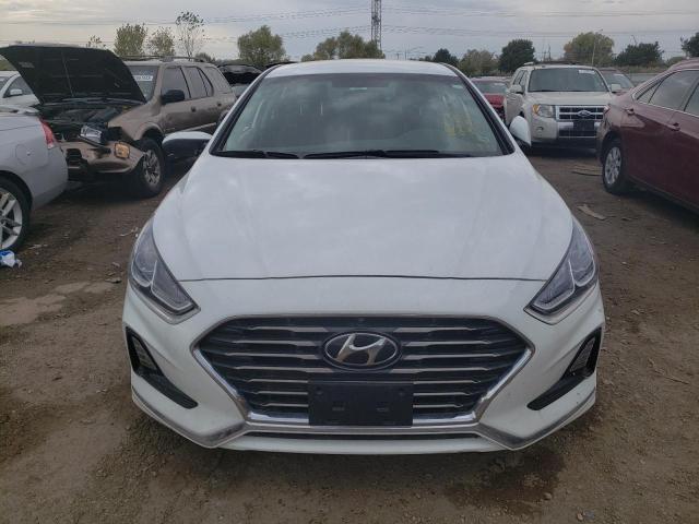 Photo 4 VIN: 5NPE24AF4KH757046 - HYUNDAI SONATA SE 