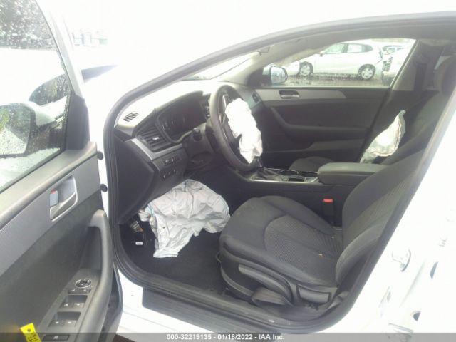 Photo 4 VIN: 5NPE24AF4KH758634 - HYUNDAI SONATA 