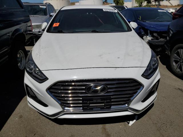 Photo 4 VIN: 5NPE24AF4KH769889 - HYUNDAI SONATA SE 