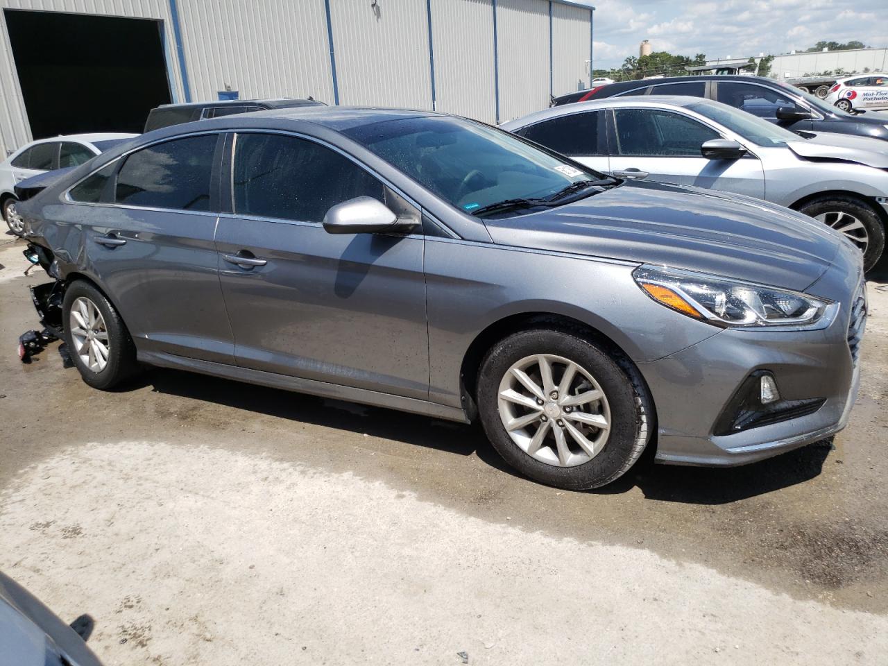 Photo 3 VIN: 5NPE24AF4KH770914 - HYUNDAI SONATA 