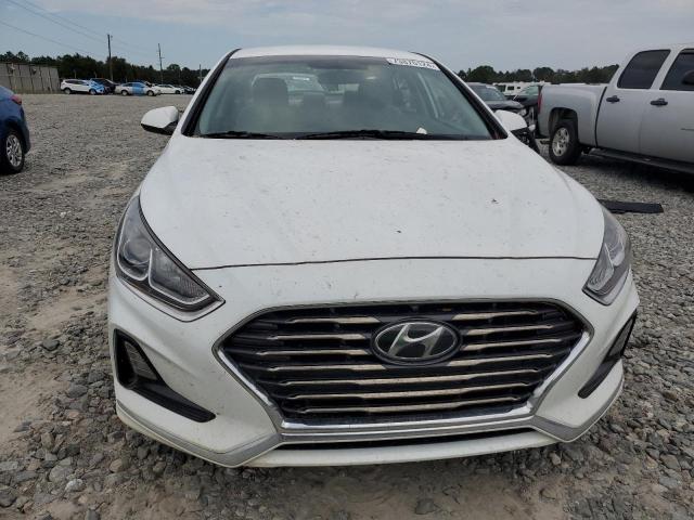 Photo 4 VIN: 5NPE24AF4KH772369 - HYUNDAI SONATA SE 