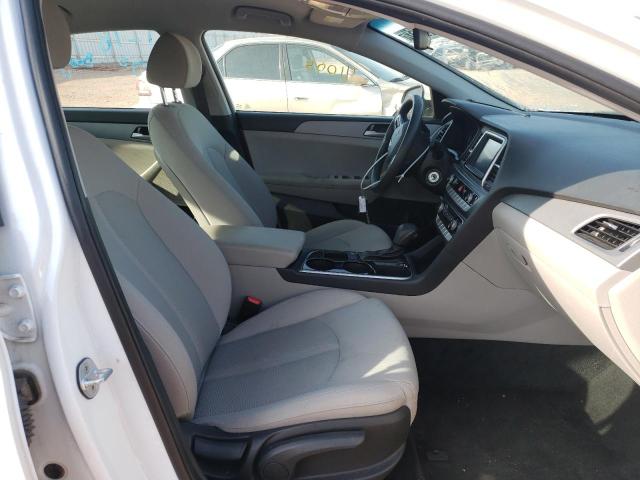 Photo 4 VIN: 5NPE24AF4KH786773 - HYUNDAI SONATA SE 