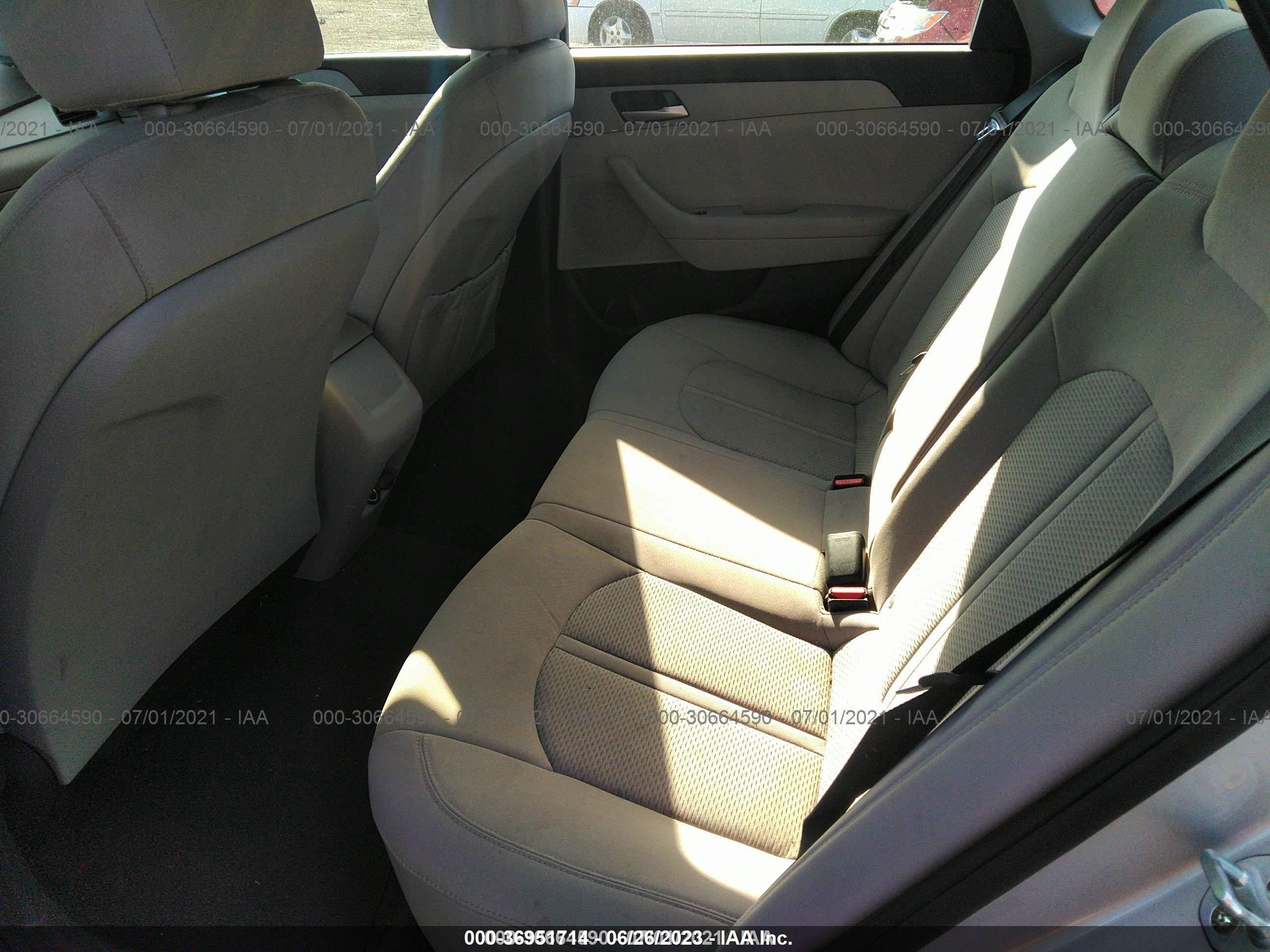 Photo 7 VIN: 5NPE24AF4KH795327 - HYUNDAI SONATA 