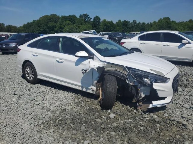 Photo 3 VIN: 5NPE24AF4KH796784 - HYUNDAI SONATA SE 