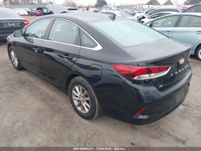 Photo 2 VIN: 5NPE24AF4KH807105 - HYUNDAI SONATA 