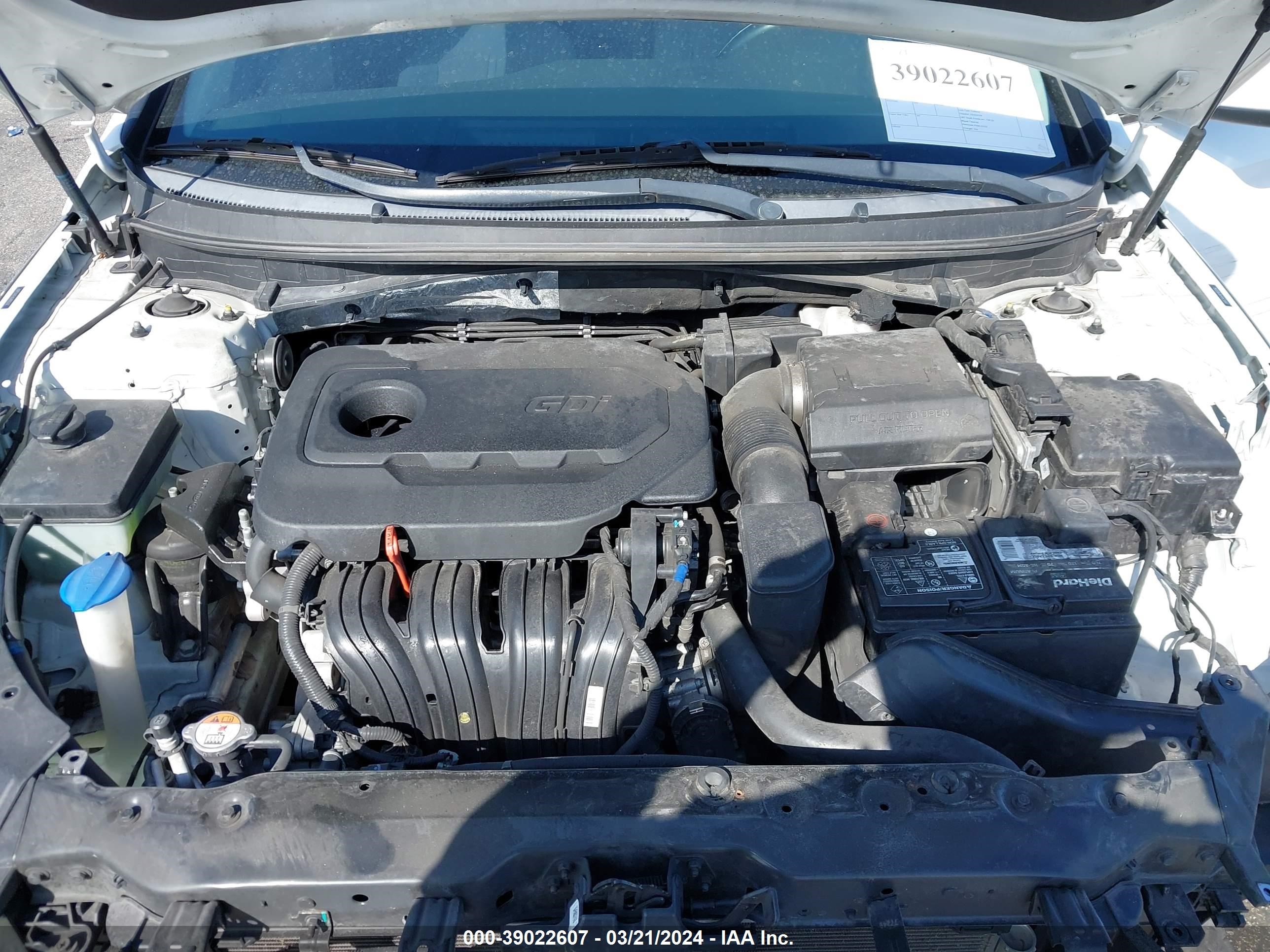 Photo 9 VIN: 5NPE24AF4KH820260 - HYUNDAI SONATA 