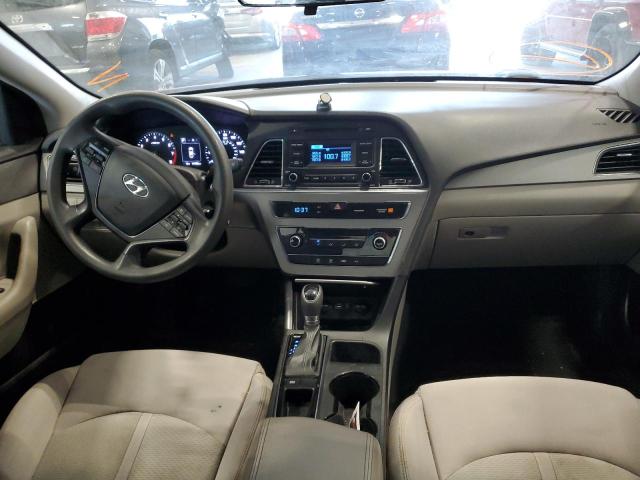 Photo 8 VIN: 5NPE24AF5FH001960 - HYUNDAI SONATA SE 