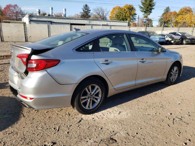 Photo 2 VIN: 5NPE24AF5FH007063 - HYUNDAI SONATA SE 