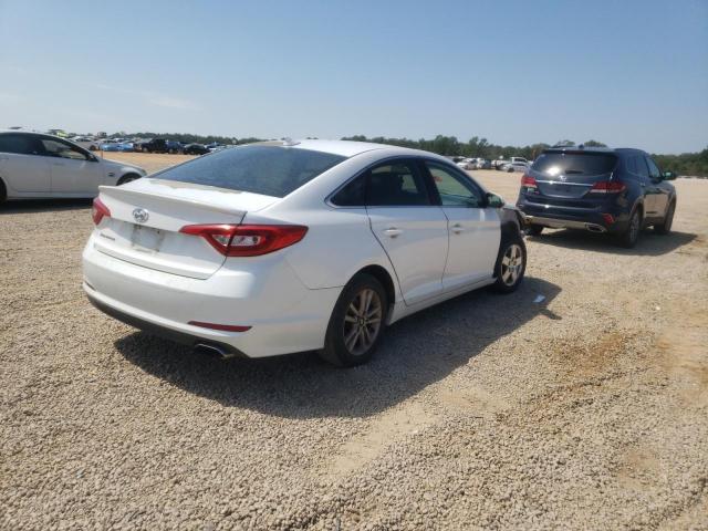 Photo 3 VIN: 5NPE24AF5FH020072 - HYUNDAI SONATA SE 