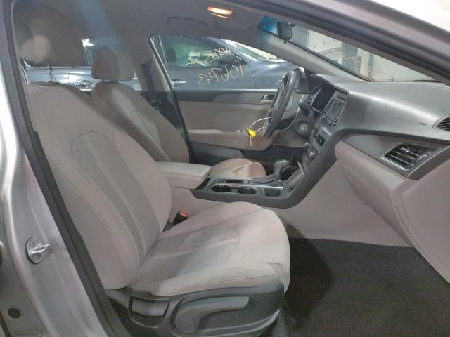 Photo 4 VIN: 5NPE24AF5FH030665 - HYUNDAI SONATA SE 