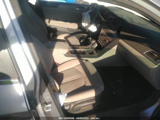 Photo 4 VIN: 5NPE24AF5FH032898 - HYUNDAI SONATA 