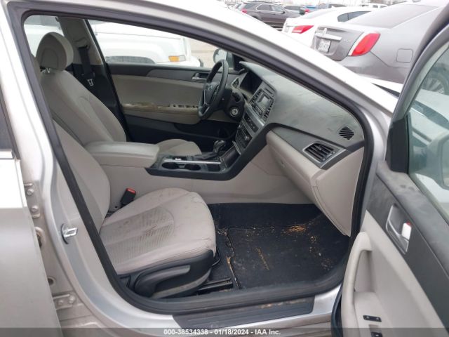 Photo 4 VIN: 5NPE24AF5FH040371 - HYUNDAI SONATA 