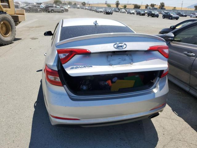 Photo 5 VIN: 5NPE24AF5FH165953 - HYUNDAI SONATA SE 