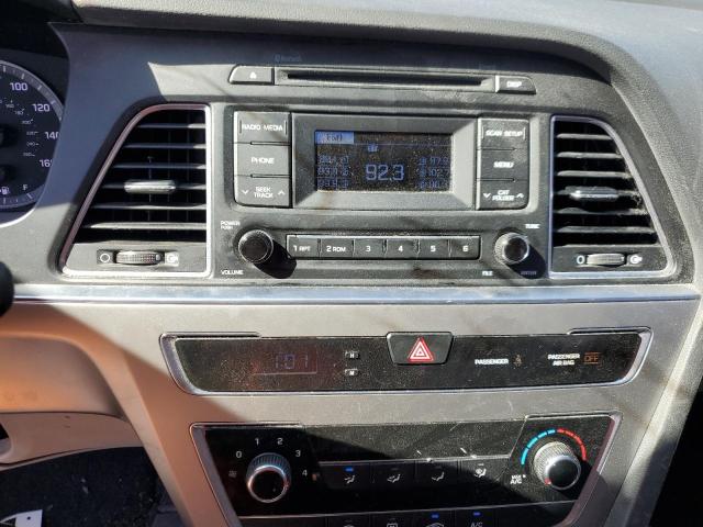 Photo 8 VIN: 5NPE24AF5FH168755 - HYUNDAI SONATA SE 