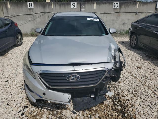 Photo 4 VIN: 5NPE24AF5FH181053 - HYUNDAI SONATA SE 