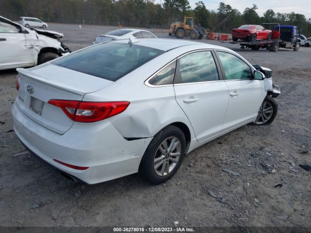 Photo 3 VIN: 5NPE24AF5FH184616 - HYUNDAI SONATA 