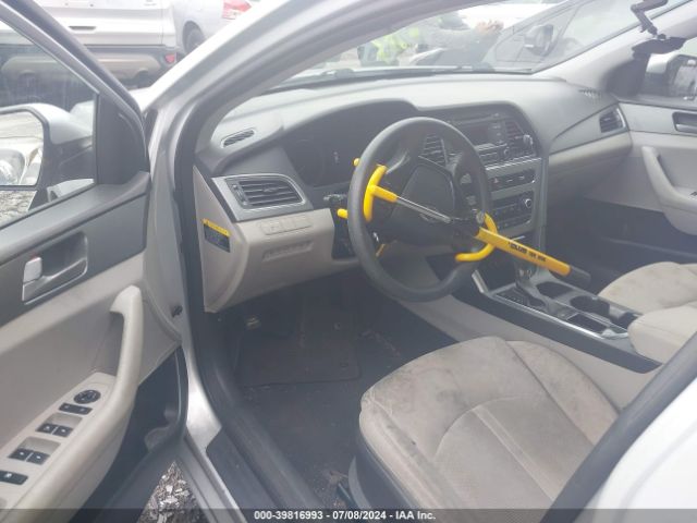 Photo 4 VIN: 5NPE24AF5FH207439 - HYUNDAI SONATA 