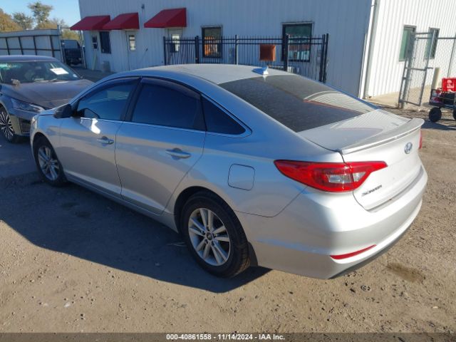 Photo 2 VIN: 5NPE24AF5FH220725 - HYUNDAI SONATA 